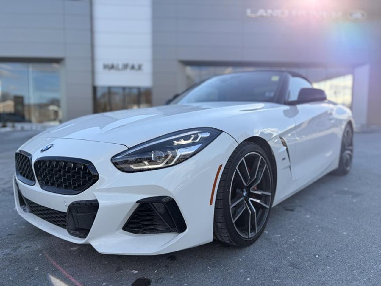 Two Seaters, M40i Roadster, 8-Speed Automatic w/OD, Intercooled Turbo Premium Unleaded I-6 3.0 L/183