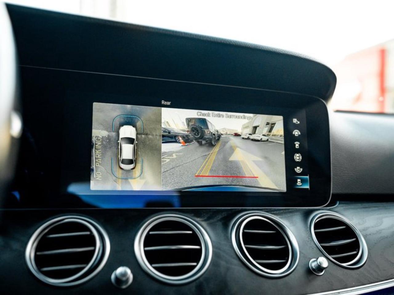 2022 Mercedes-Benz E-Class E 350 Panoroof Burmester Audio Heated Seats Blind Spot Assist Photo