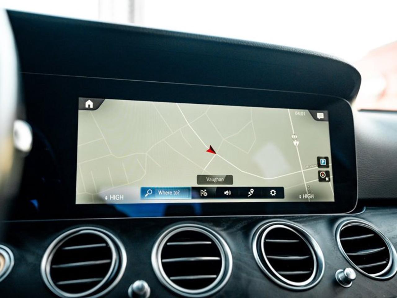 2022 Mercedes-Benz E-Class E 350 Panoroof Burmester Audio Heated Seats Blind Spot Assist Photo