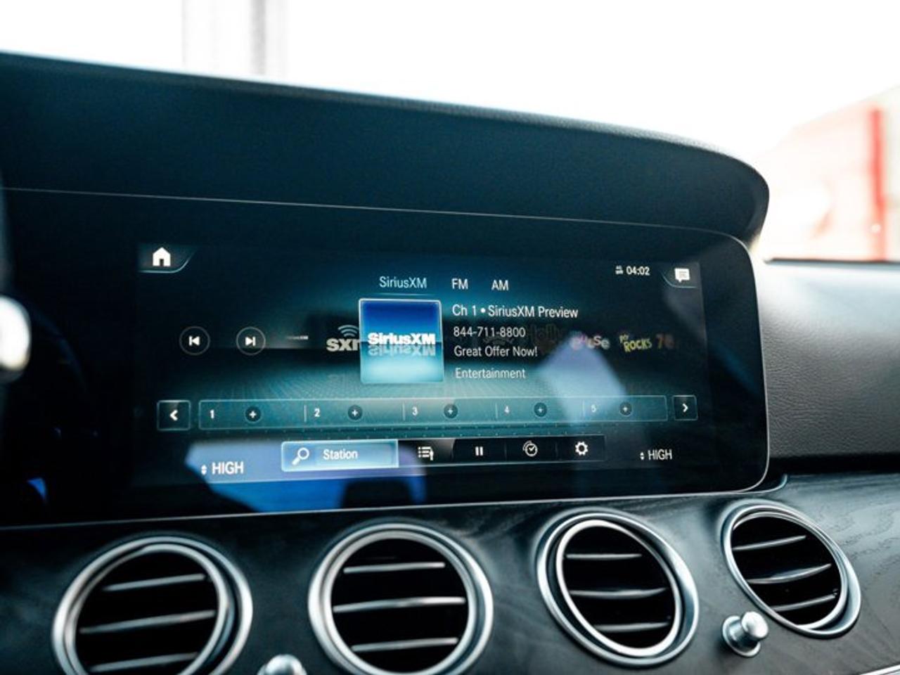 2022 Mercedes-Benz E-Class E 350 Panoroof Burmester Audio Heated Seats Blind Spot Assist Photo