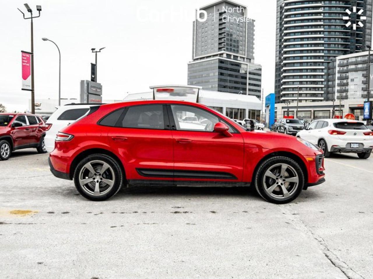 2022 Porsche Macan AWD Lane Departure Warning Navi Heated Seats Bluetooth Photo