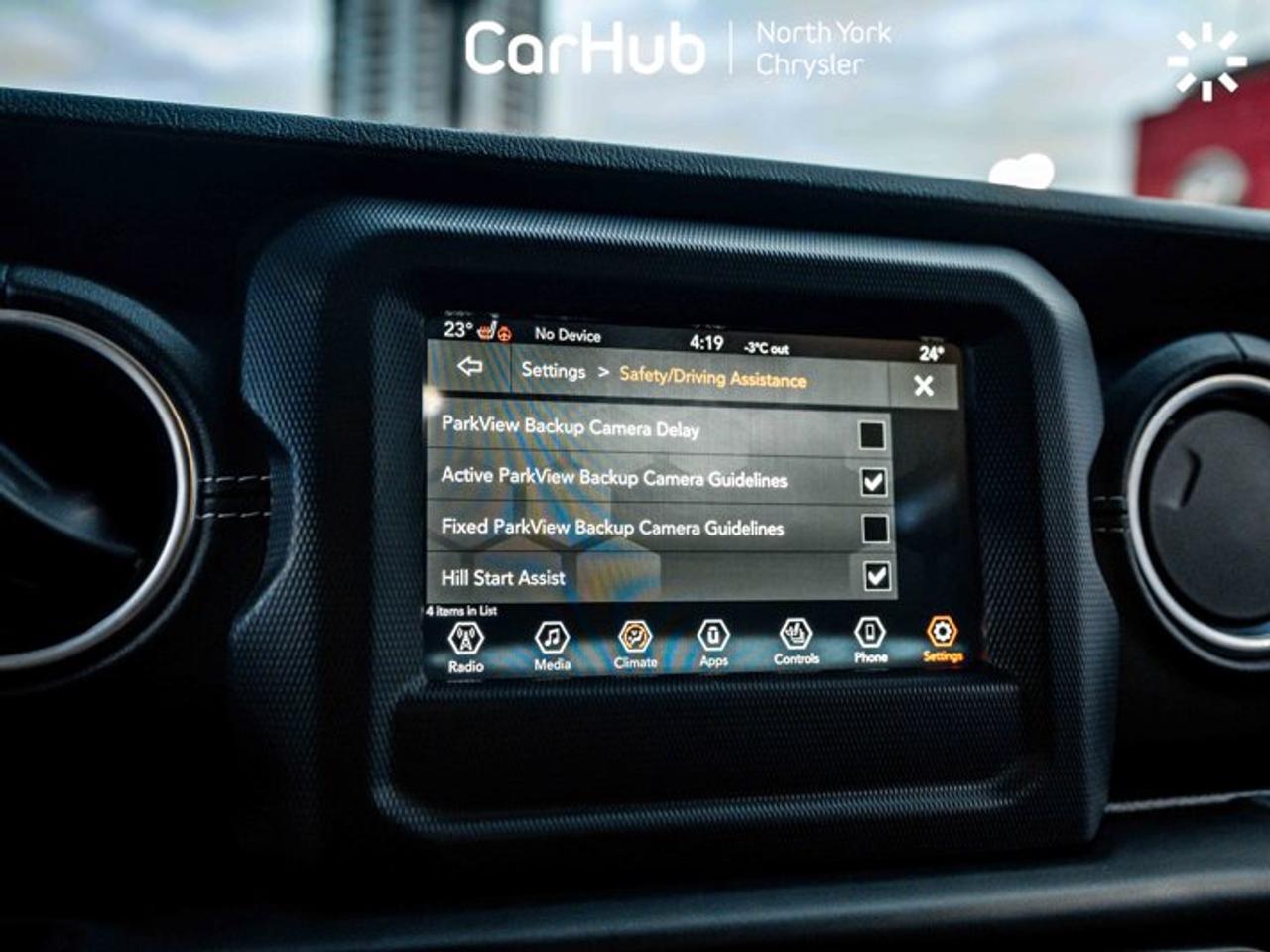 2021 Jeep Wrangler Unlimited Sahara Cold Weather Group Apple CarPlay Android Auto Photo