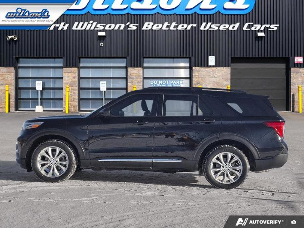 2024 Ford Explorer XLT AWD | Sport | Leather | Panoramic Sunroof | Nav | Adaptive Cruise | Remote Start | and More ! Photo