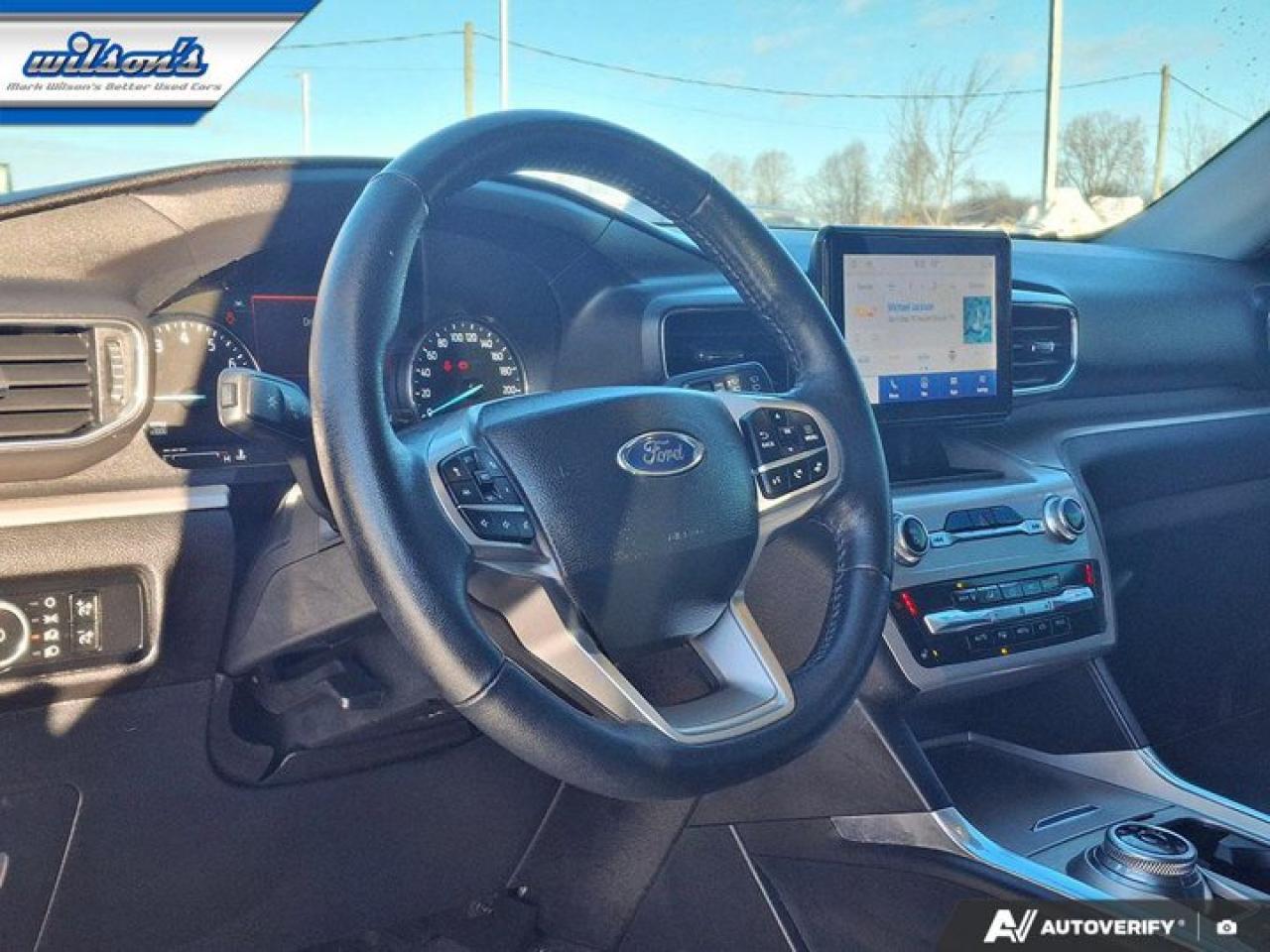 2024 Ford Explorer XLT AWD | Sport | Leather | Panoramic Sunroof | Nav | Adaptive Cruise | Remote Start | and More ! Photo