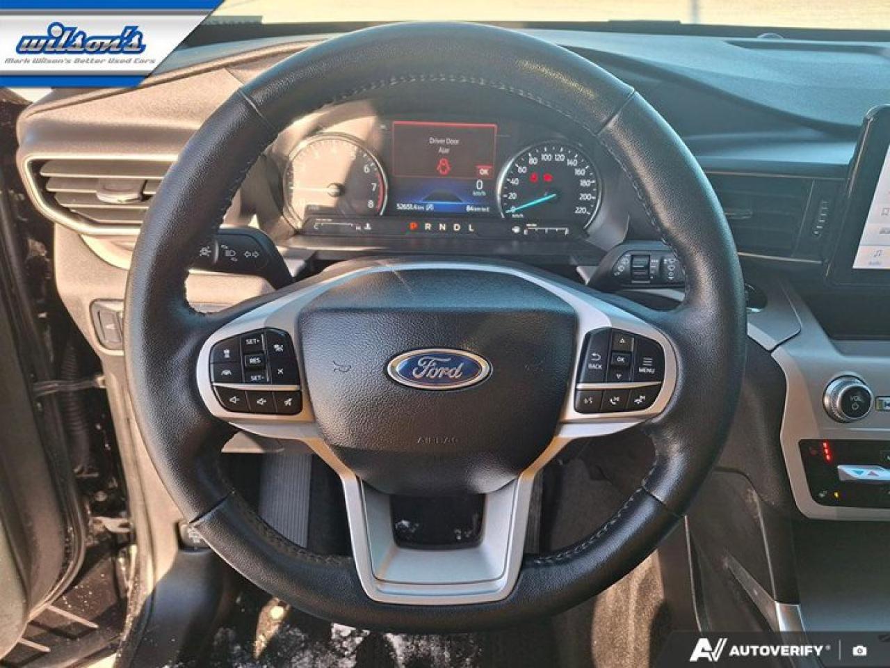 2024 Ford Explorer XLT AWD | Sport | Leather | Panoramic Sunroof | Nav | Adaptive Cruise | Remote Start | and More ! Photo