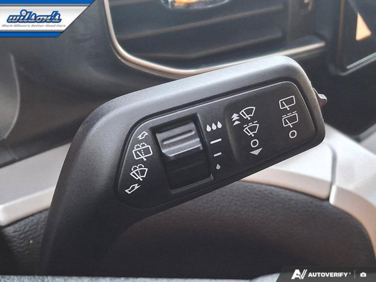 2024 Ford Explorer XLT AWD | Sport | Leather | Panoramic Sunroof | Nav | Adaptive Cruise | Remote Start | and More ! Photo