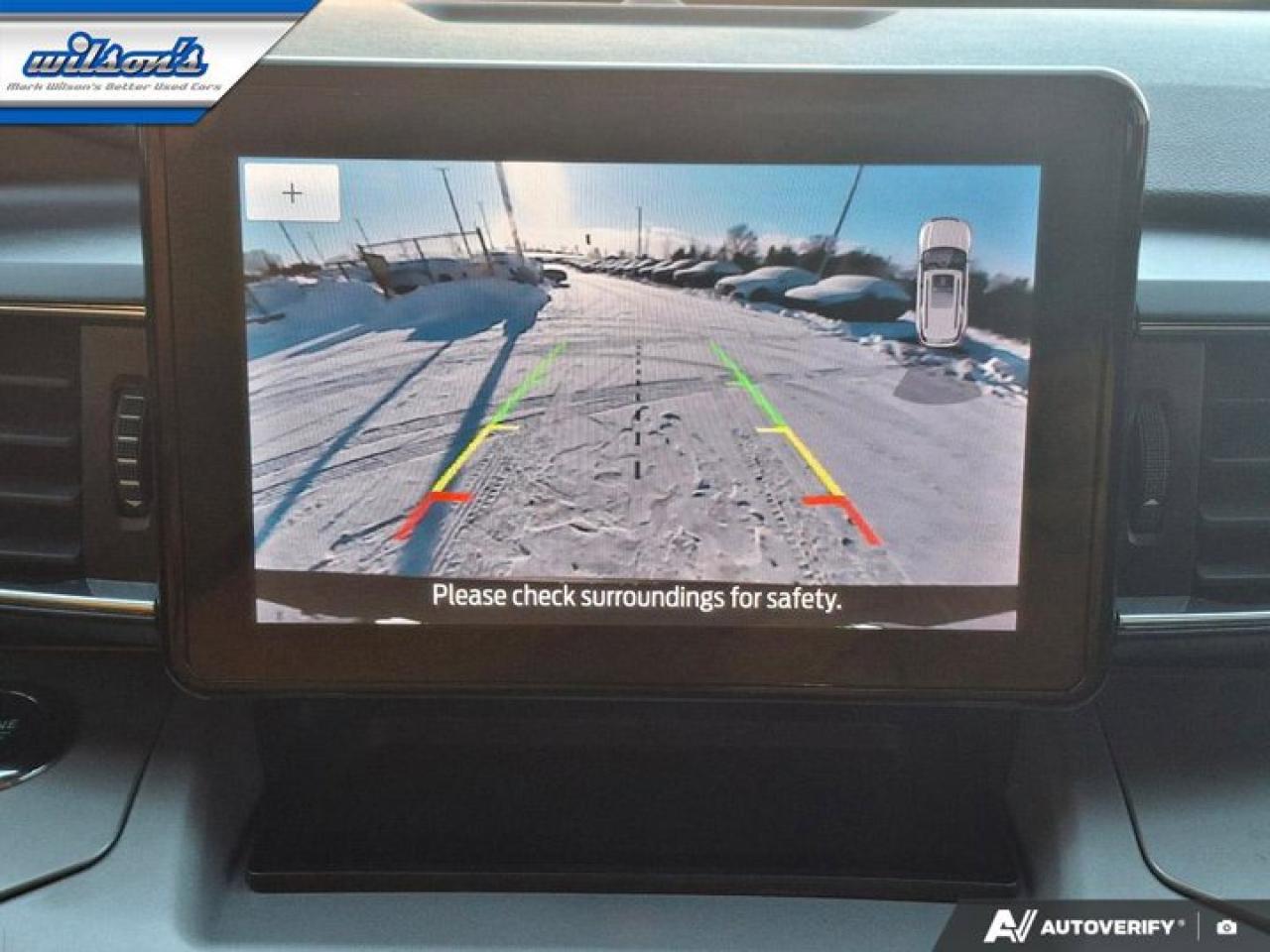 2024 Ford Explorer XLT AWD | Sport | Leather | Panoramic Sunroof | Nav | Adaptive Cruise | Remote Start | and More ! Photo