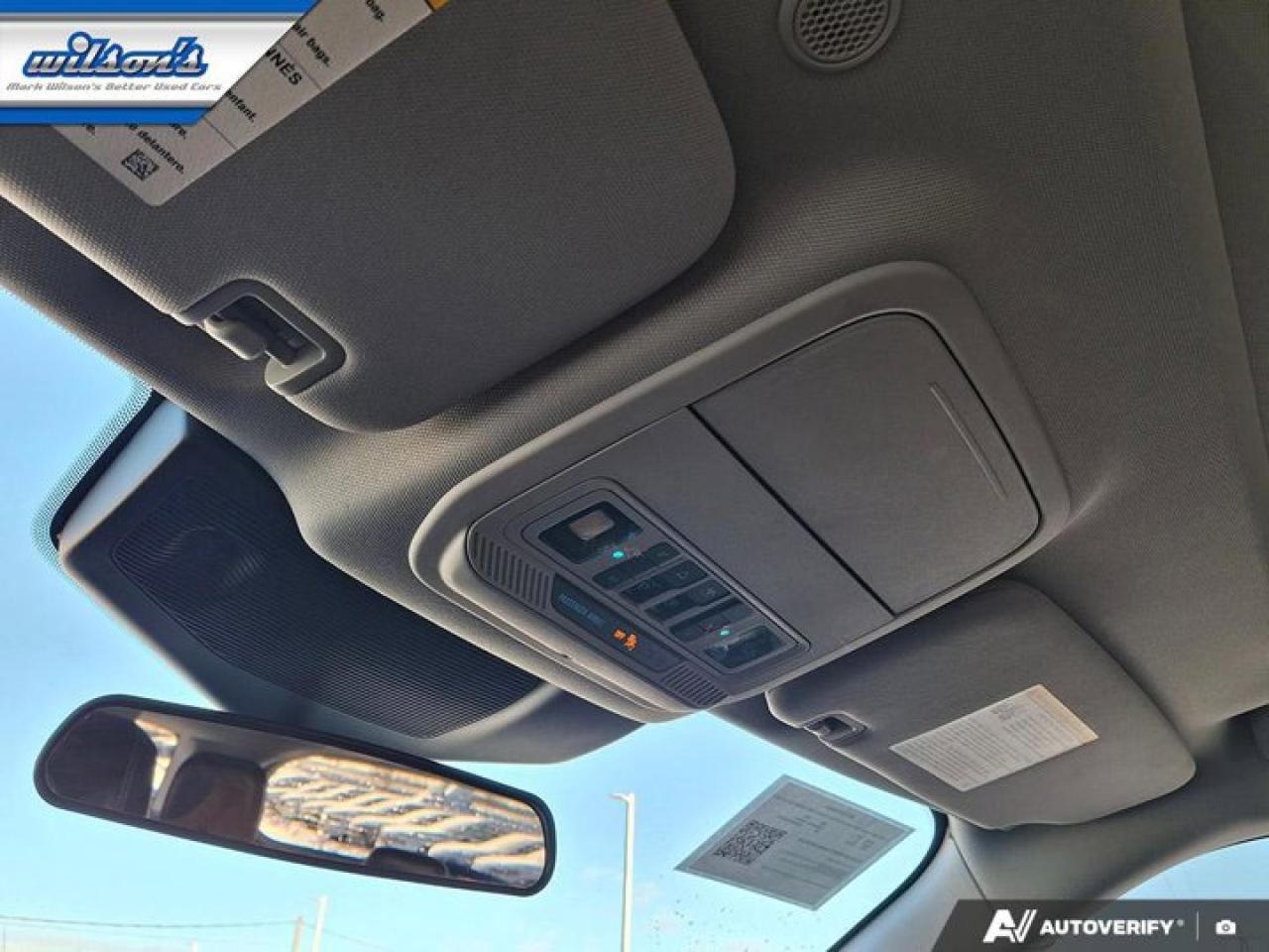 2024 Ford Explorer XLT AWD | Sport | Leather | Panoramic Sunroof | Nav | Adaptive Cruise | Remote Start | and More ! Photo