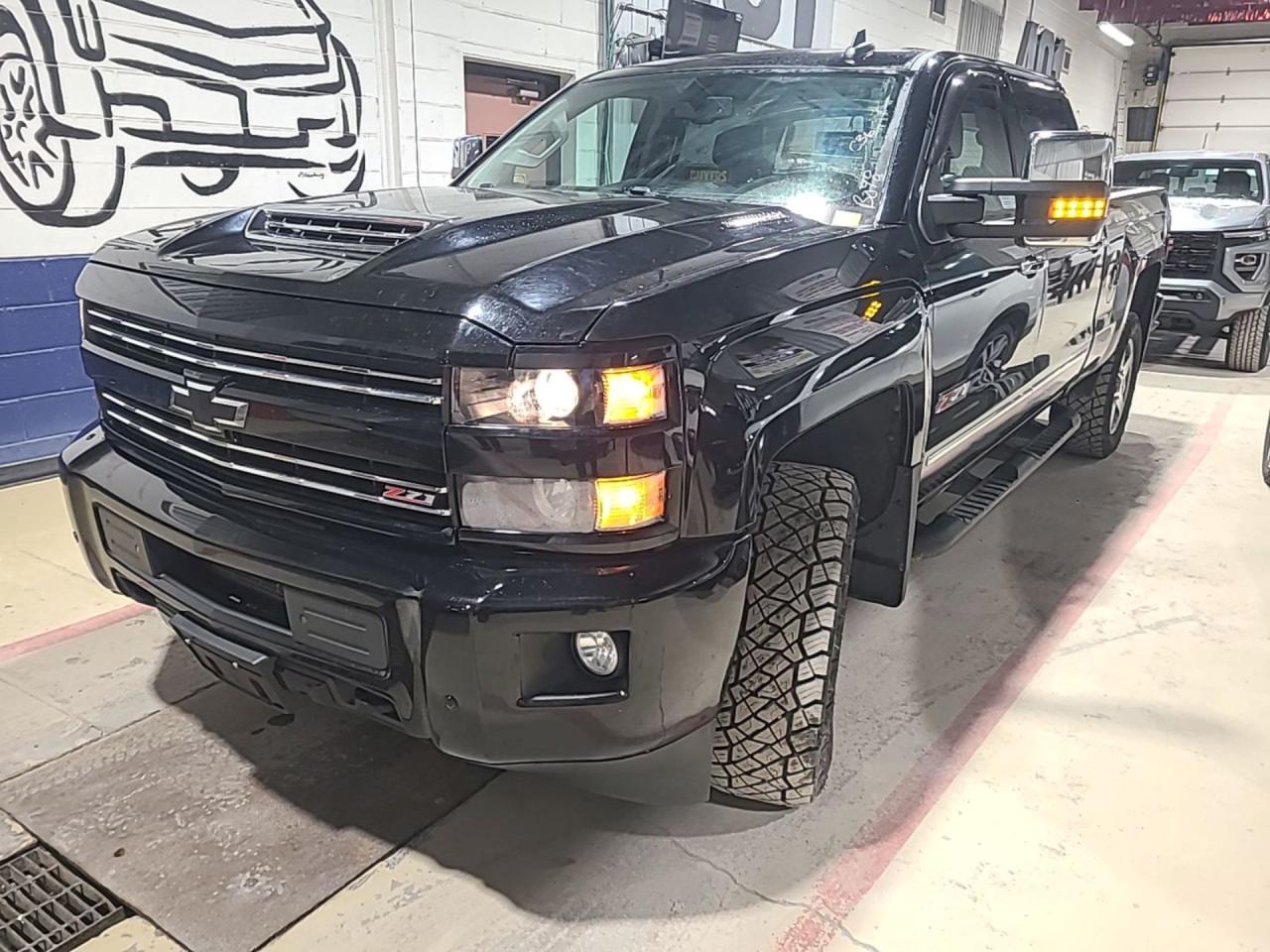 2018 Chevrolet Silverado 2500 HD LT Photo0