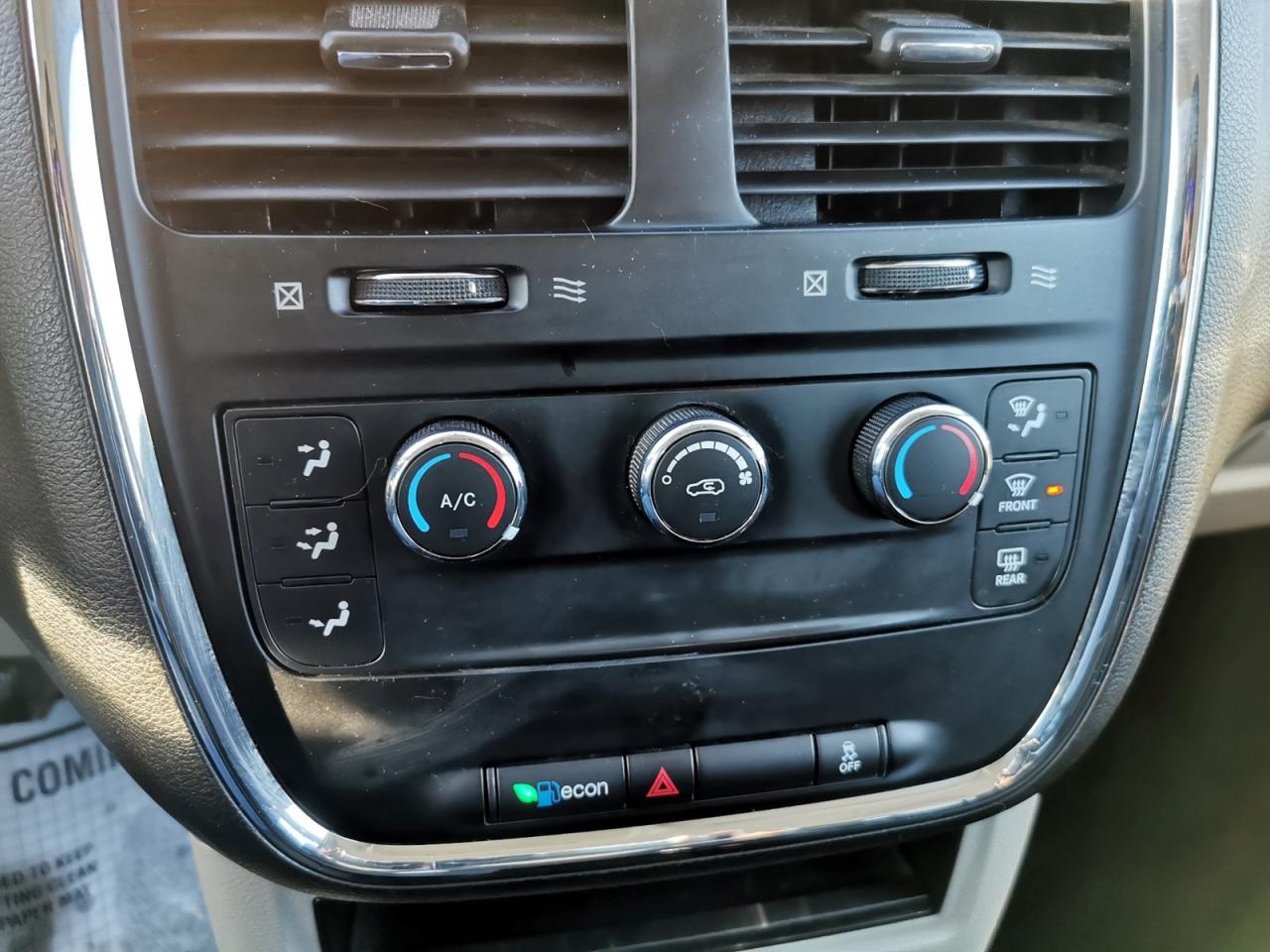 2016 Dodge Grand Caravan SE - Photo #21