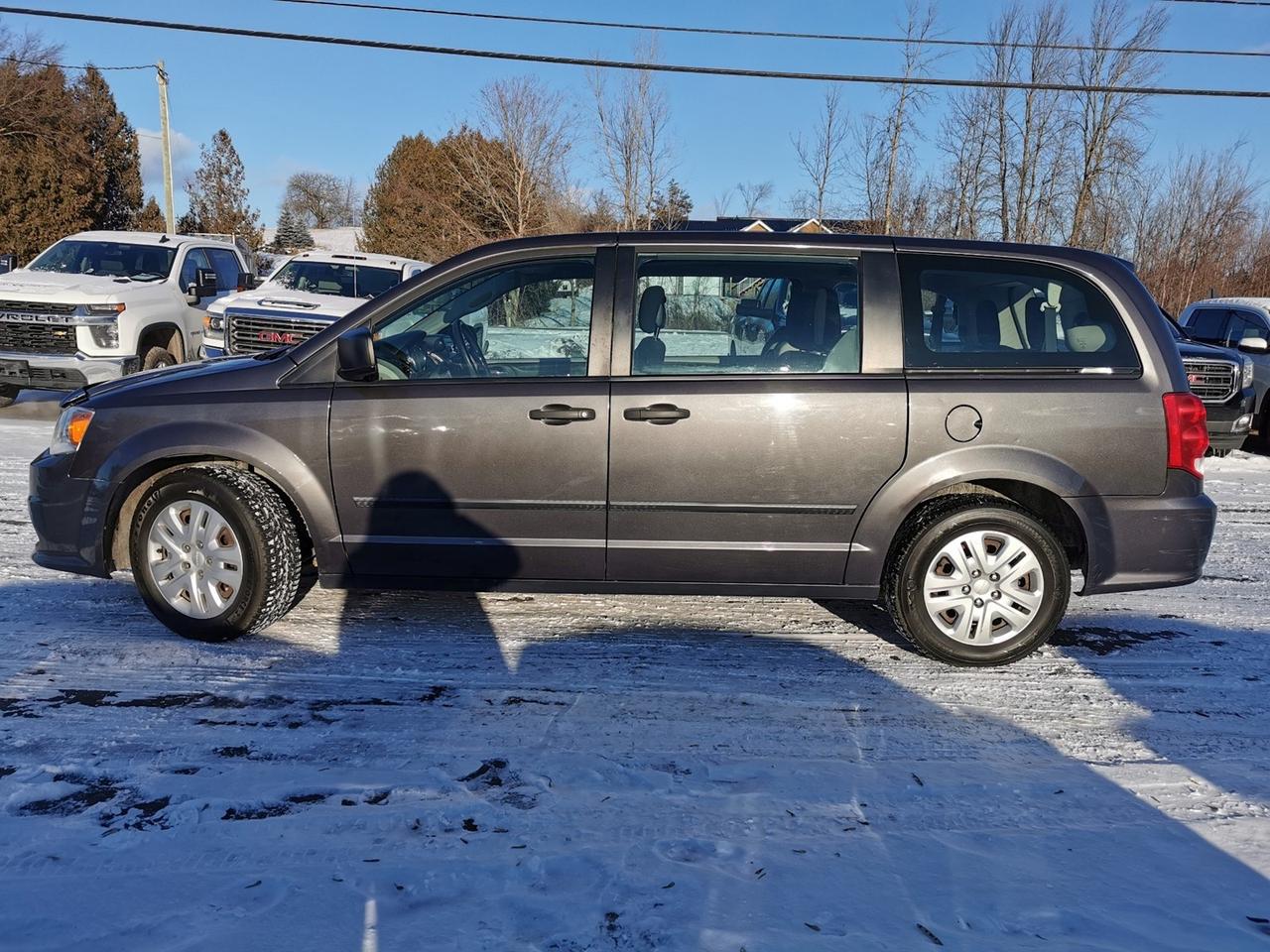2016 Dodge Grand Caravan SE Photo