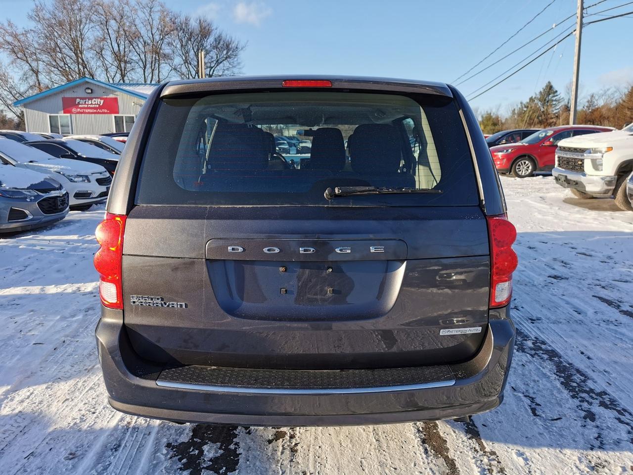2016 Dodge Grand Caravan SE Photo3