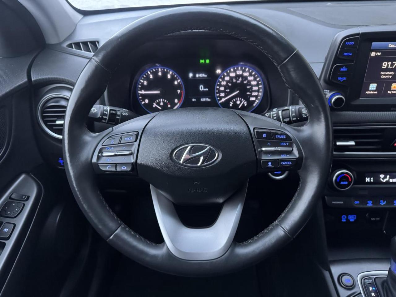 2020 Hyundai KONA 2.0L Luxury AWD Photo