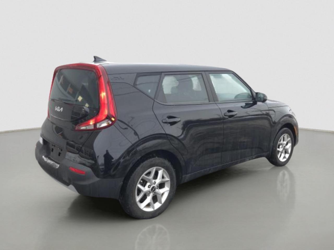 2022 Kia Soul EX IVT Photo