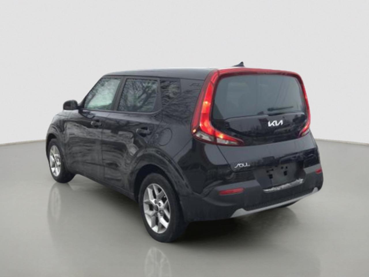 2022 Kia Soul EX IVT Photo2