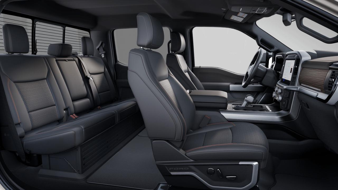 2025 Ford F-150 Hybrid LARIAT Photo3