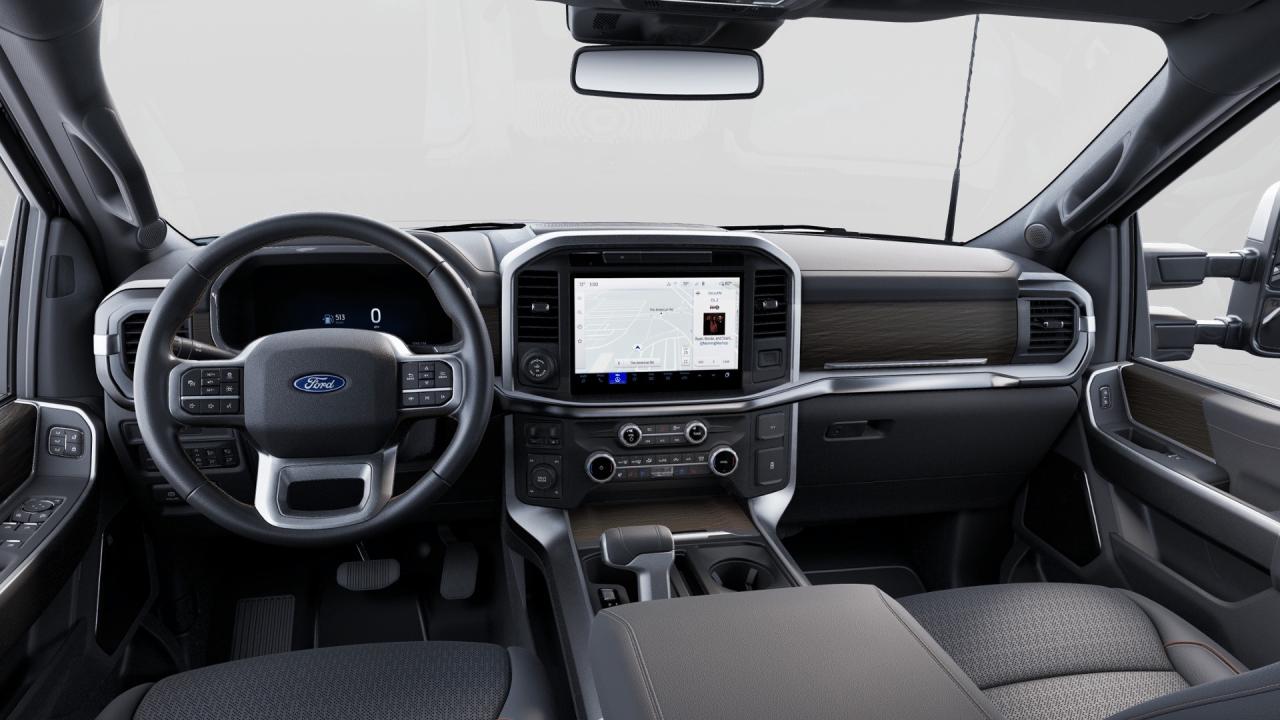 2025 Ford F-150 Hybrid LARIAT Photo