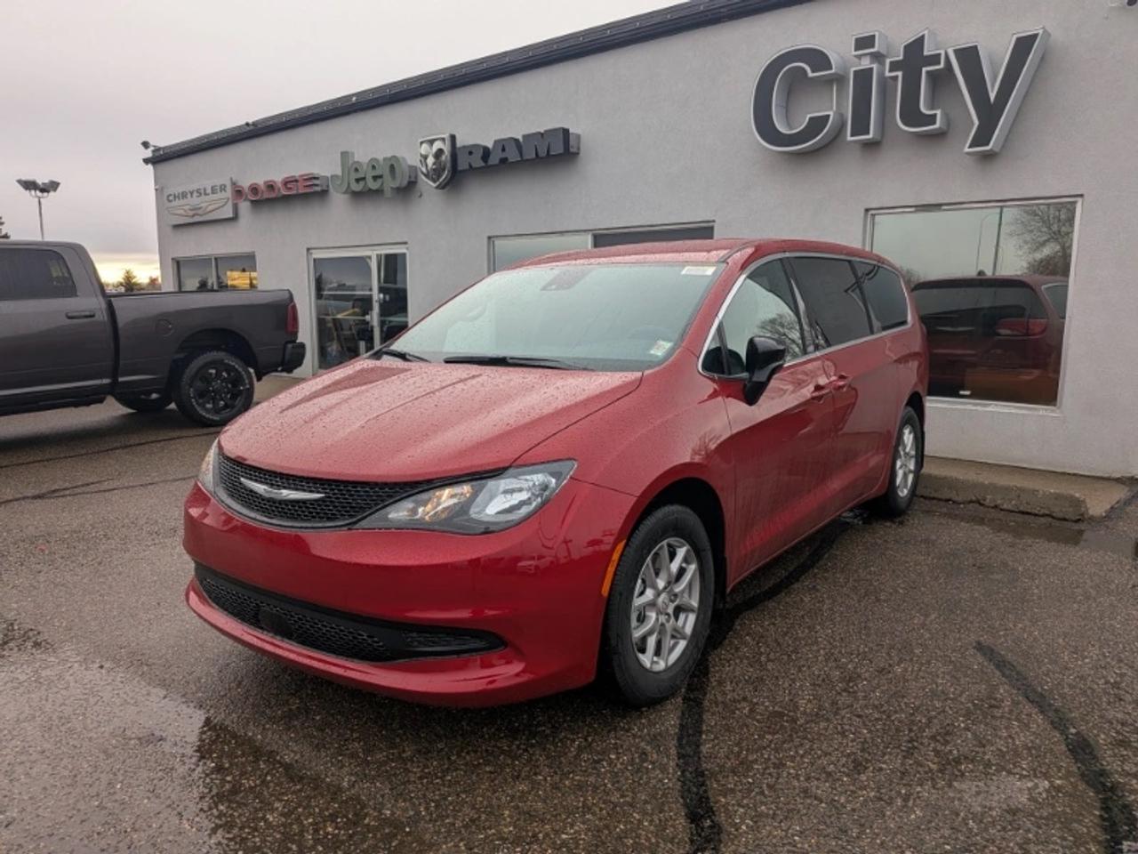 2026 Dodge Grand Caravan SXT 3.6L Photo2