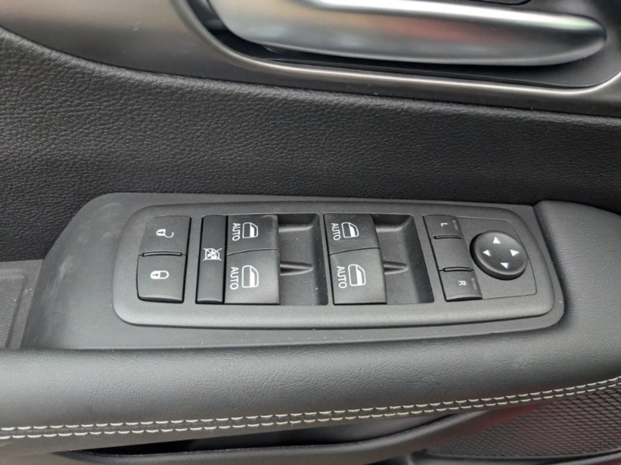 2026 Dodge Grand Caravan SXT 3.6L Photo