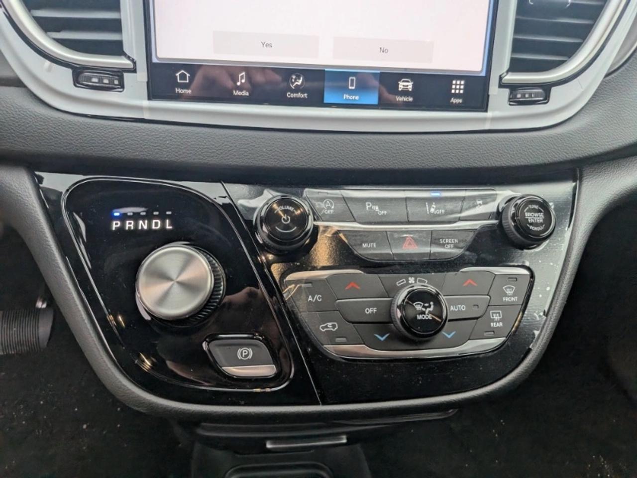 2026 Dodge Grand Caravan SXT 3.6L Photo