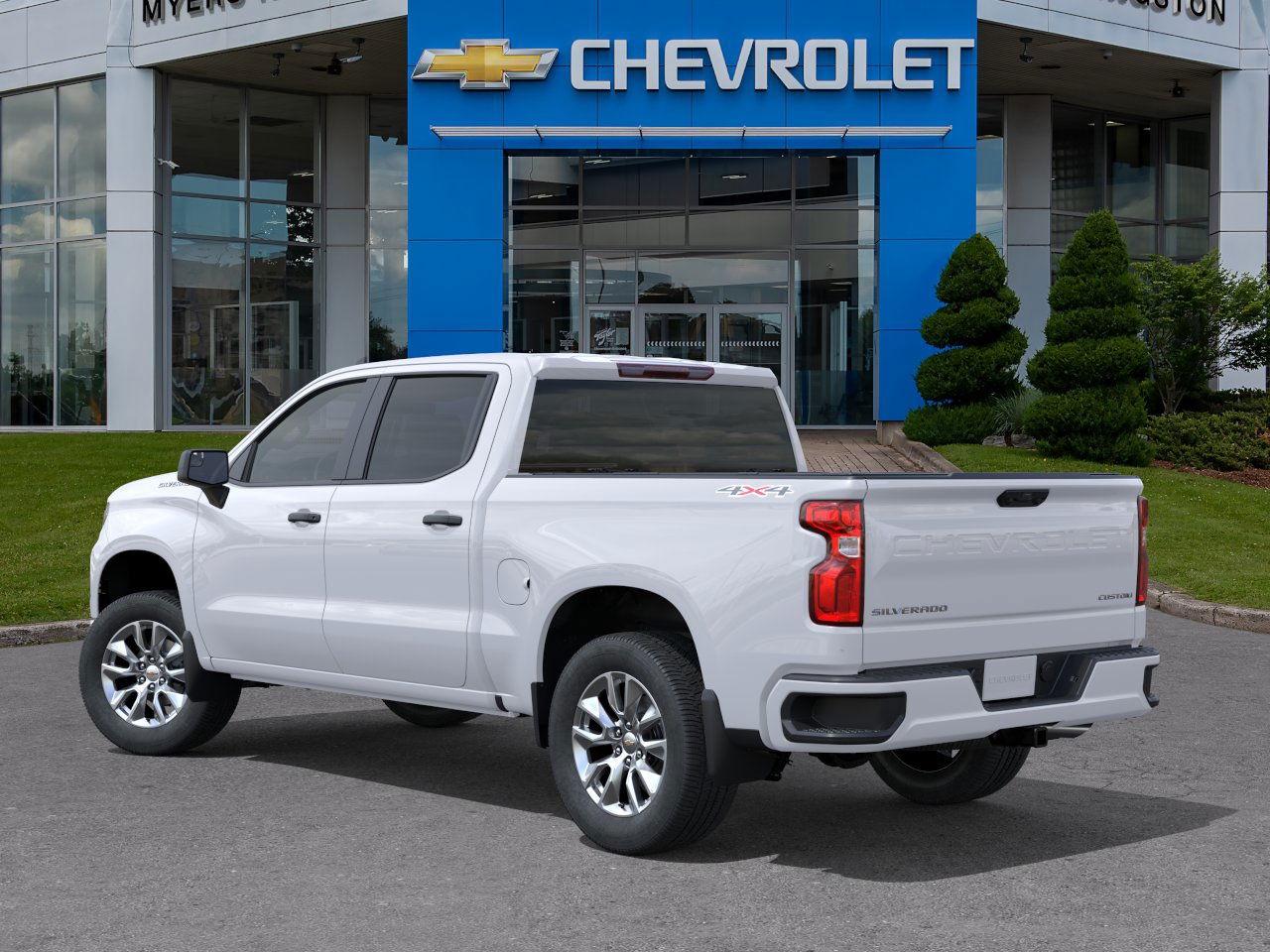 2026 Chevrolet Silverado 1500 Custom Photo2