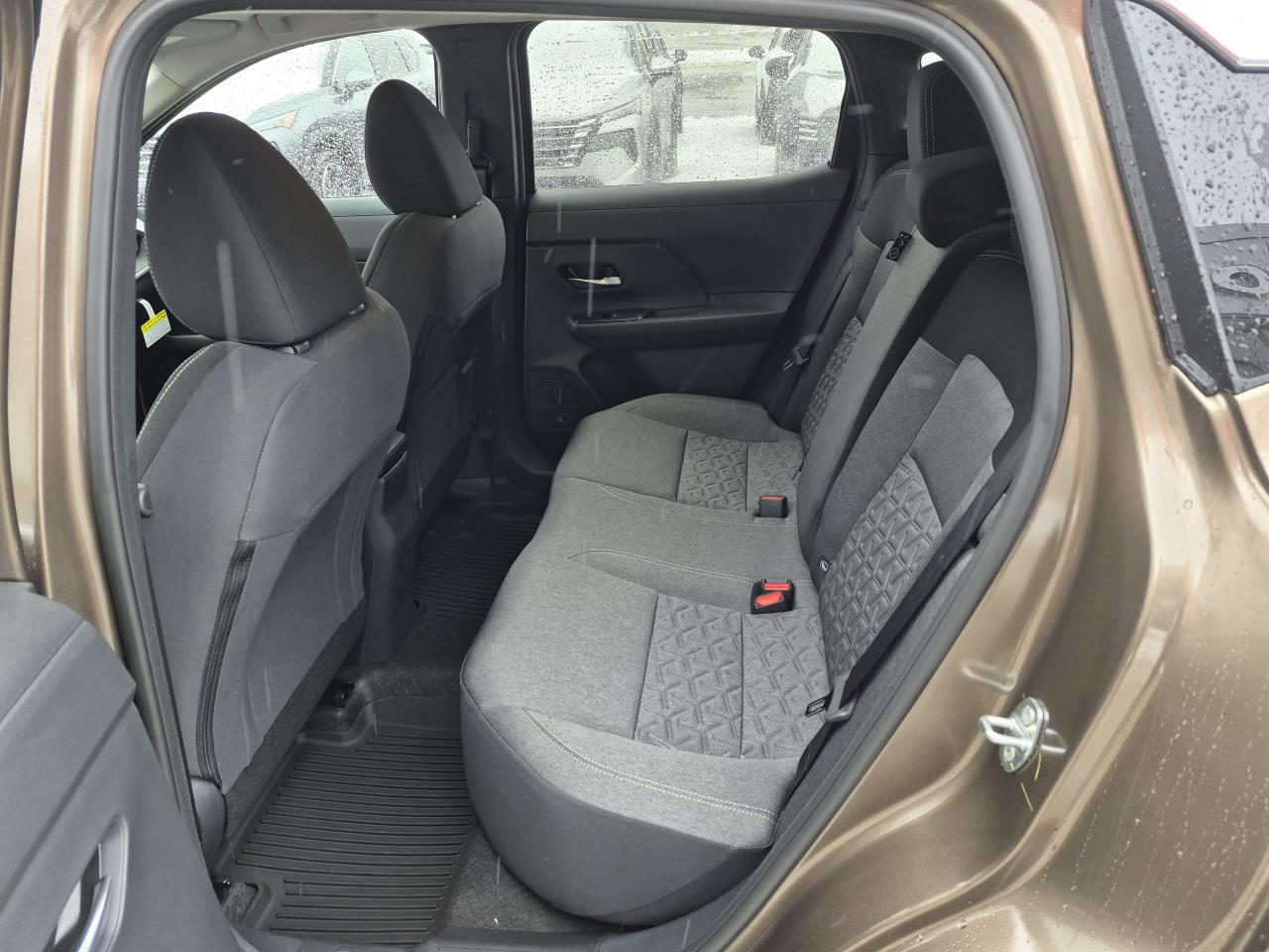 2026 Nissan Kicks SV Photo11