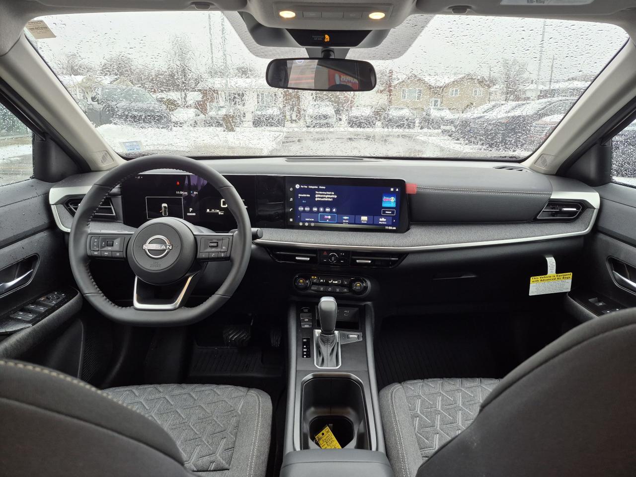 2026 Nissan Kicks SV Photo12