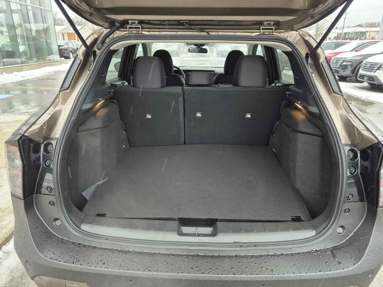 2026 Nissan Kicks SV Photo28