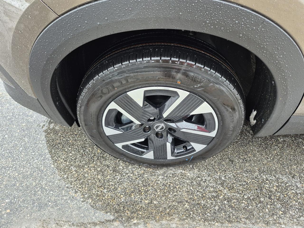 2026 Nissan Kicks SV Photo14