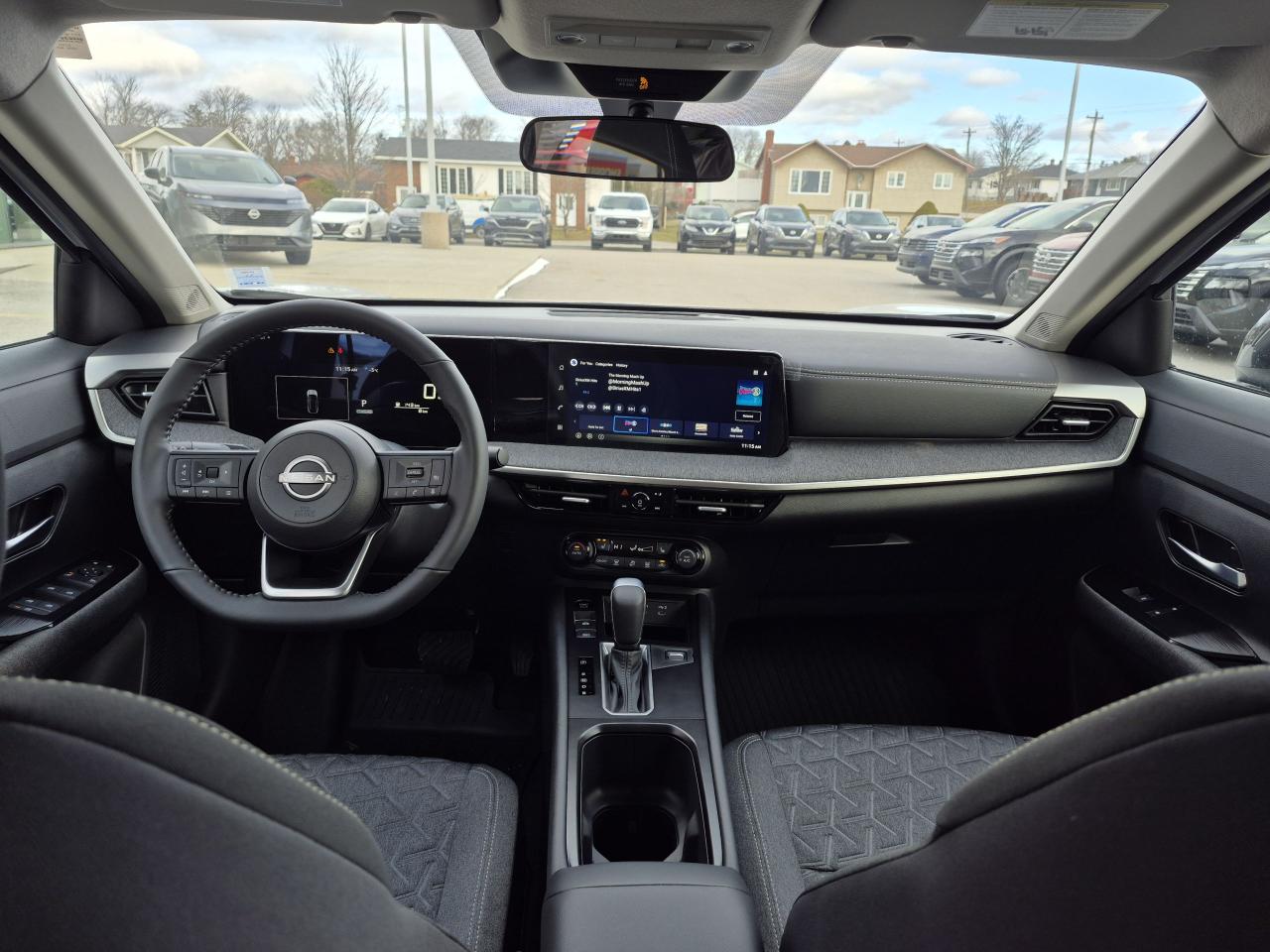 2026 Nissan Kicks SV Photo13