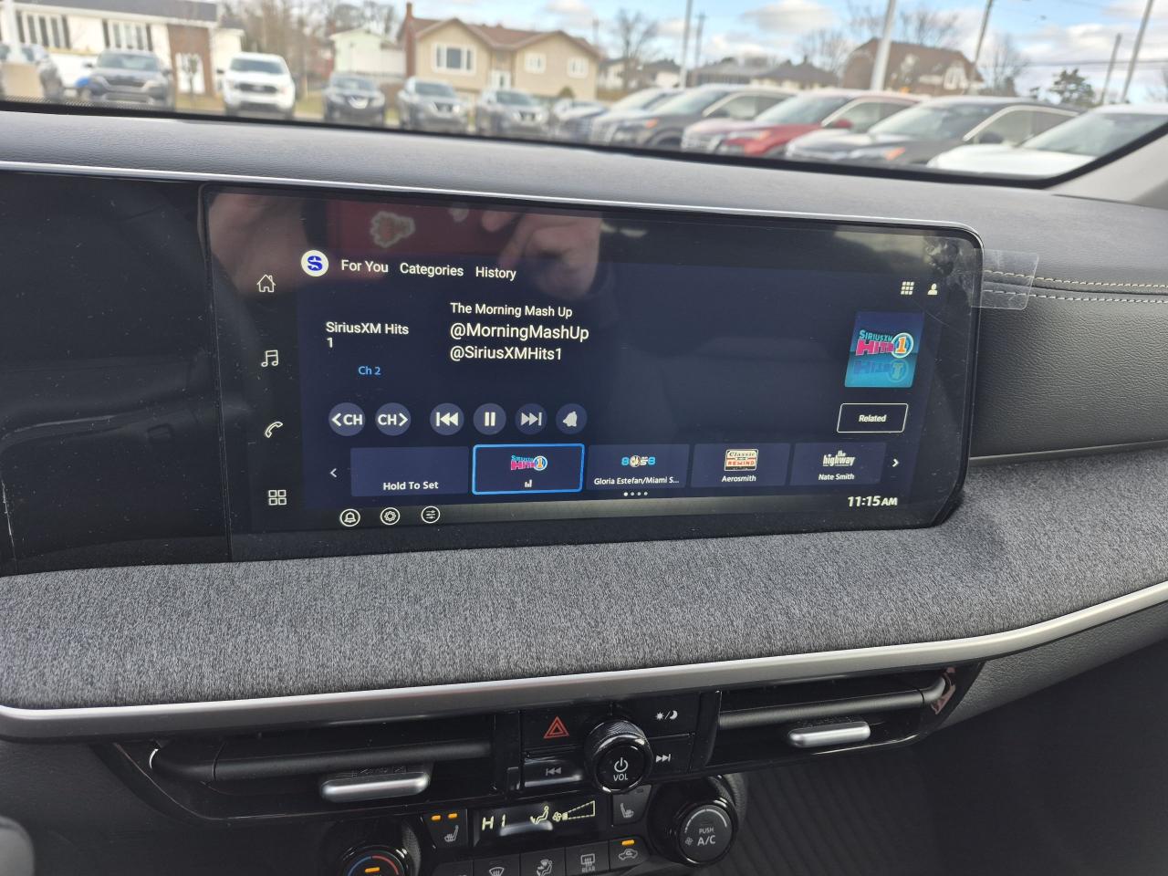 2026 Nissan Kicks SV Photo9