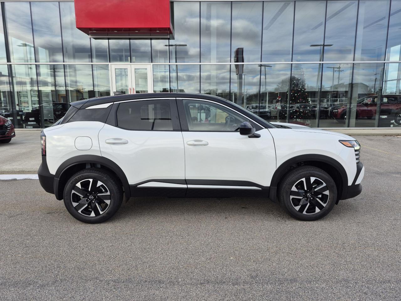 2026 Nissan Kicks SV Photo5