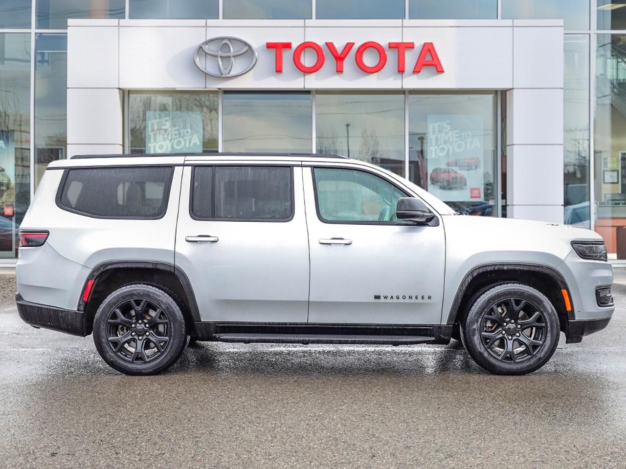 2024 Jeep Wagoneer Series II Carbide Photo