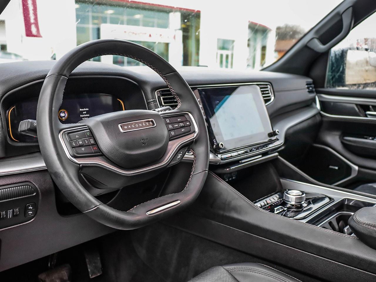 2024 Jeep Wagoneer Series II Carbide Photo