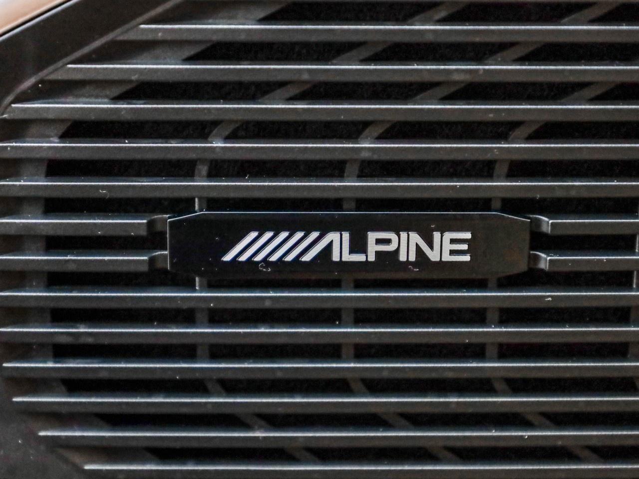 2024 Jeep Wagoneer Series II Carbide Photo