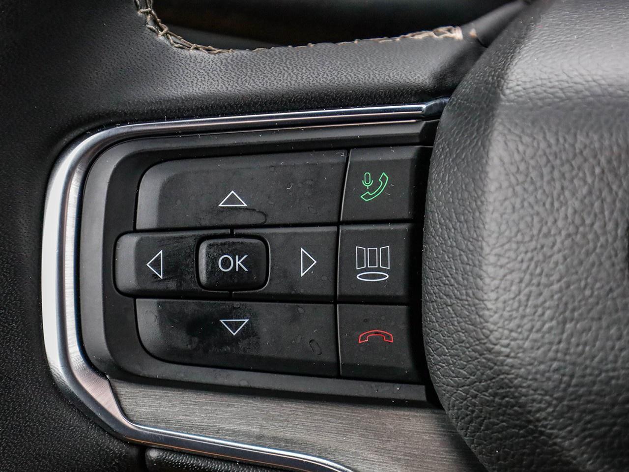 2024 Jeep Wagoneer Series II Carbide Photo