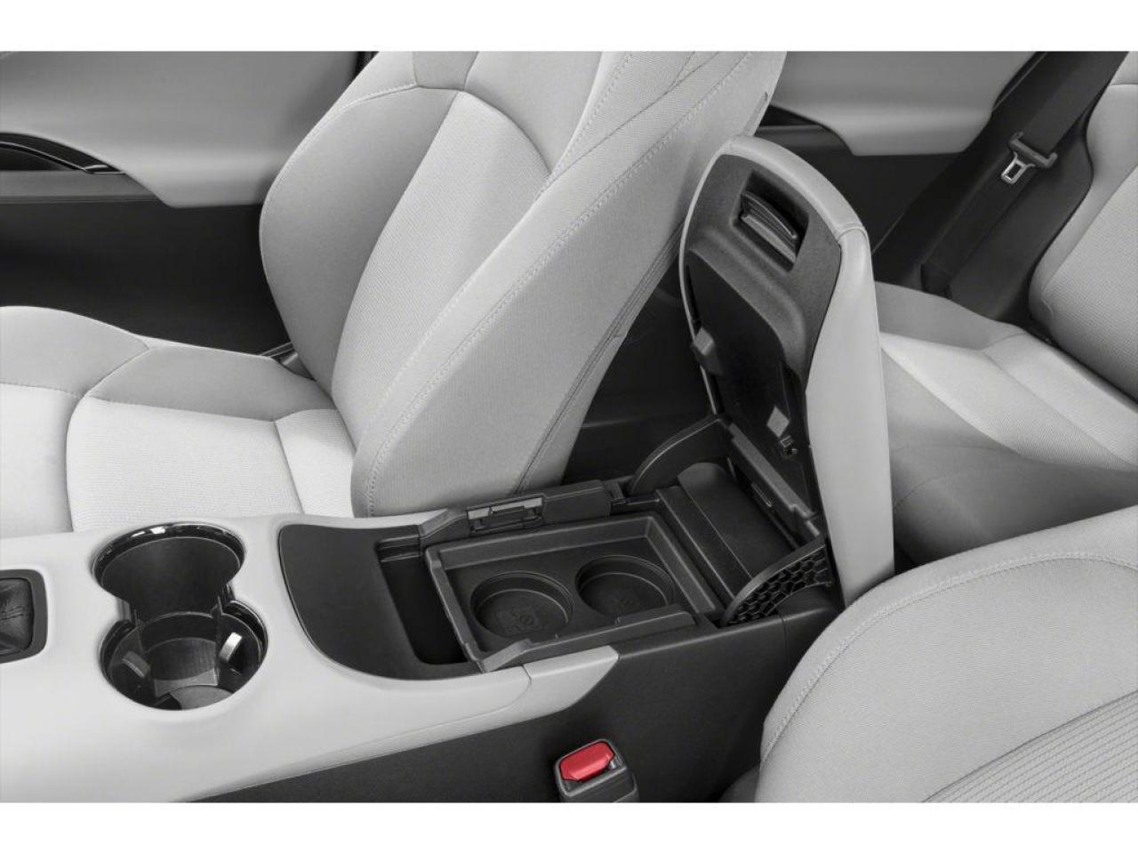 2024 Toyota Venza LE Photo