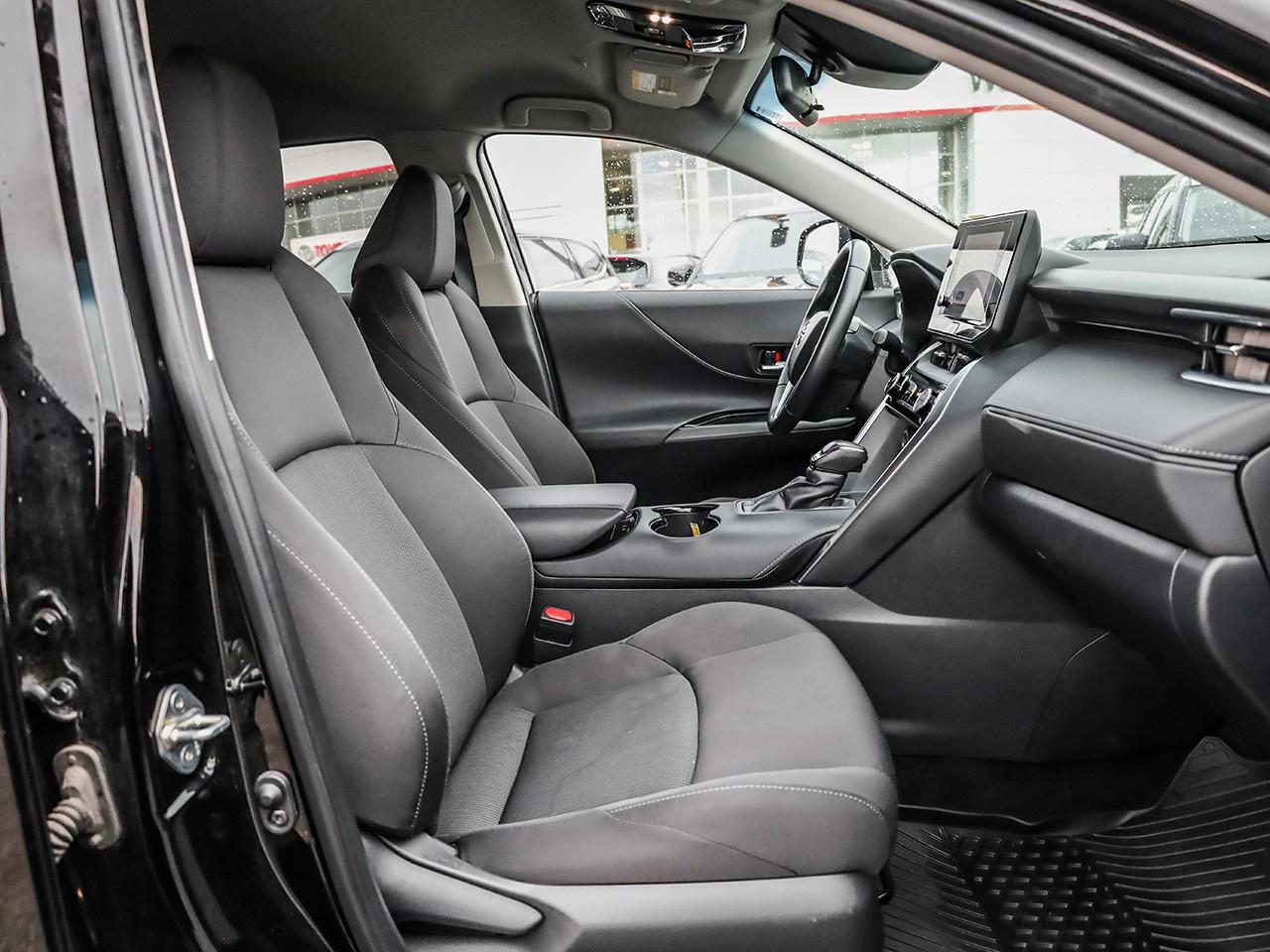 2024 Toyota Venza LE Photo