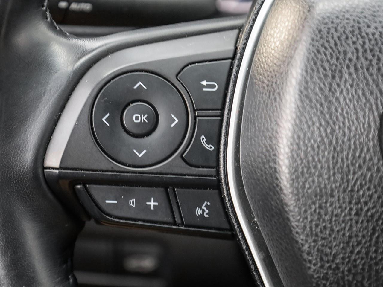 2024 Toyota Venza LE Photo