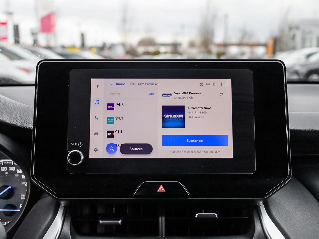 2024 Toyota Venza LE Photo