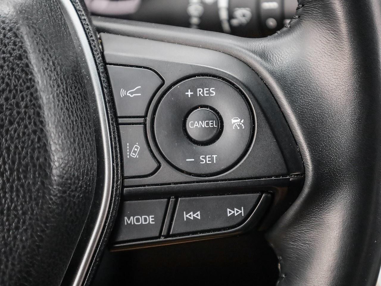 2024 Toyota Venza LE Photo