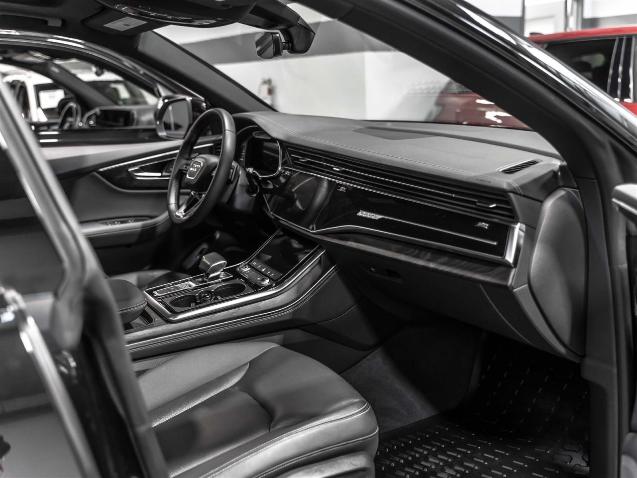 2021 Audi Q8 PROGRESSIV|S-LINE|ADAPT CRUISE|BLACK OPTICS|22INCH|360CAM Photo