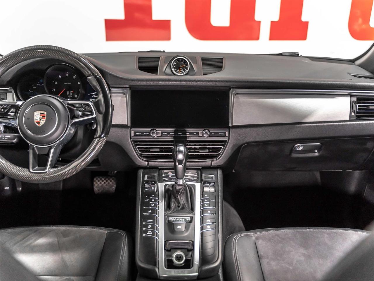 2020 Porsche Macan $438 BI WEEKLY $5000 DOWN|CARBON STEERING WHEEL|LANE DEPART|APPLE CARPLAY Photo