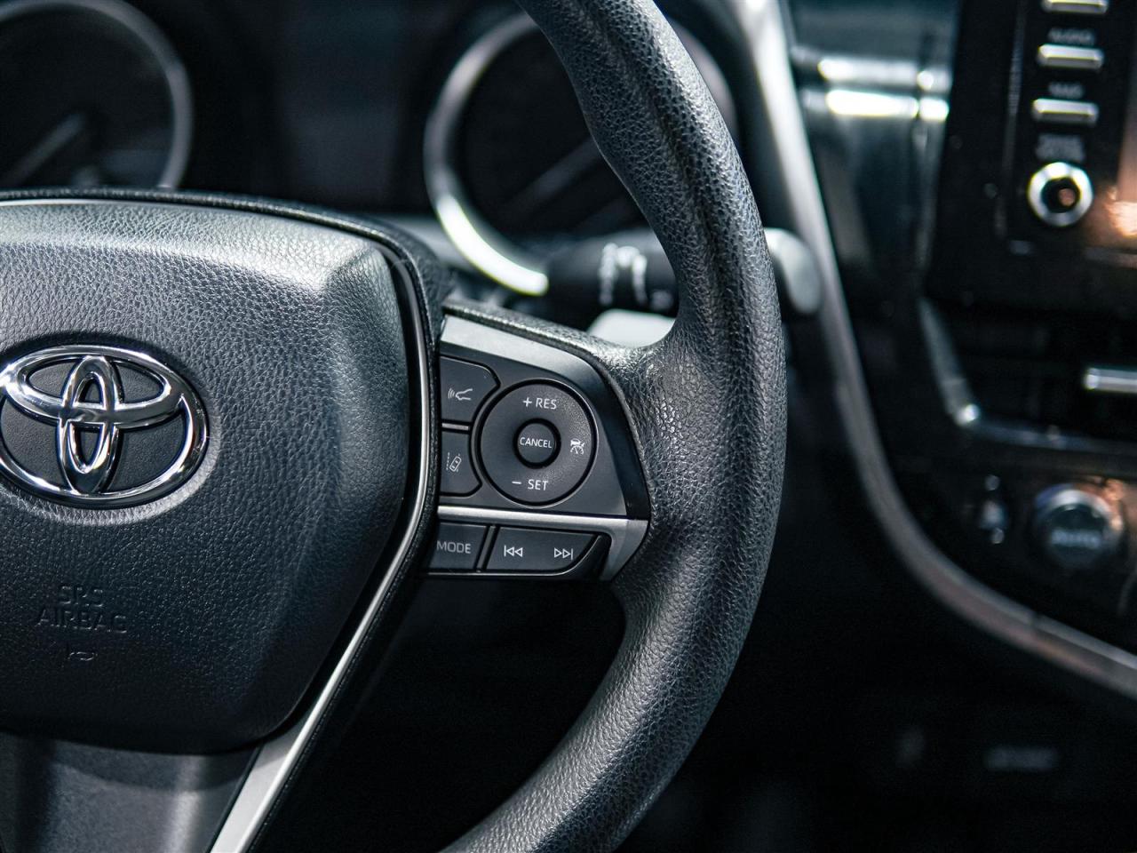 2021 Toyota Camry HYBRID LE | NO ACCIDENTS | 5 SERV REC | ALLOYS | Photo