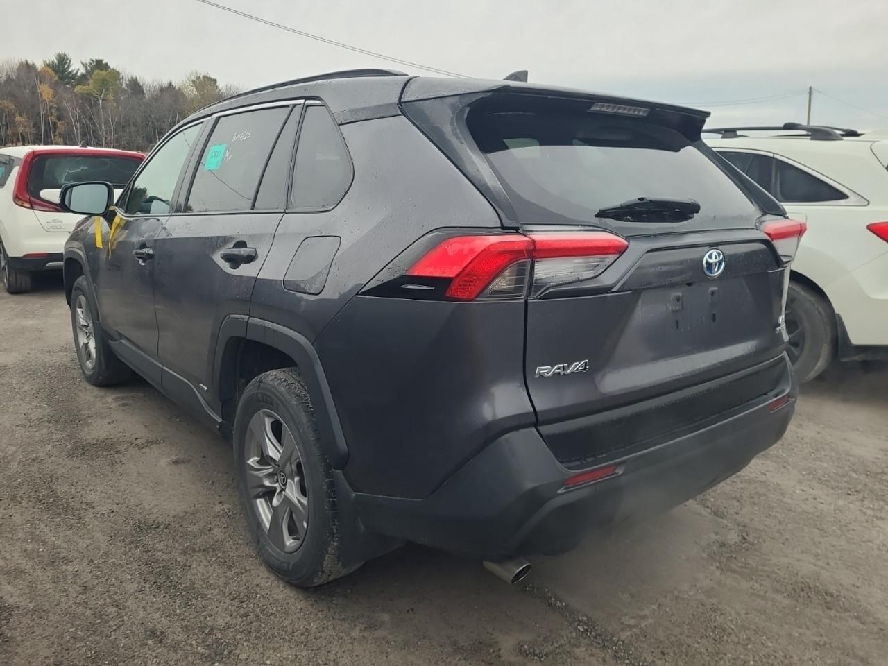 2022 Toyota RAV4 HYBRID LE AWD | NO ACCIDENTS | 11 SERVICE RECORDS Photo3