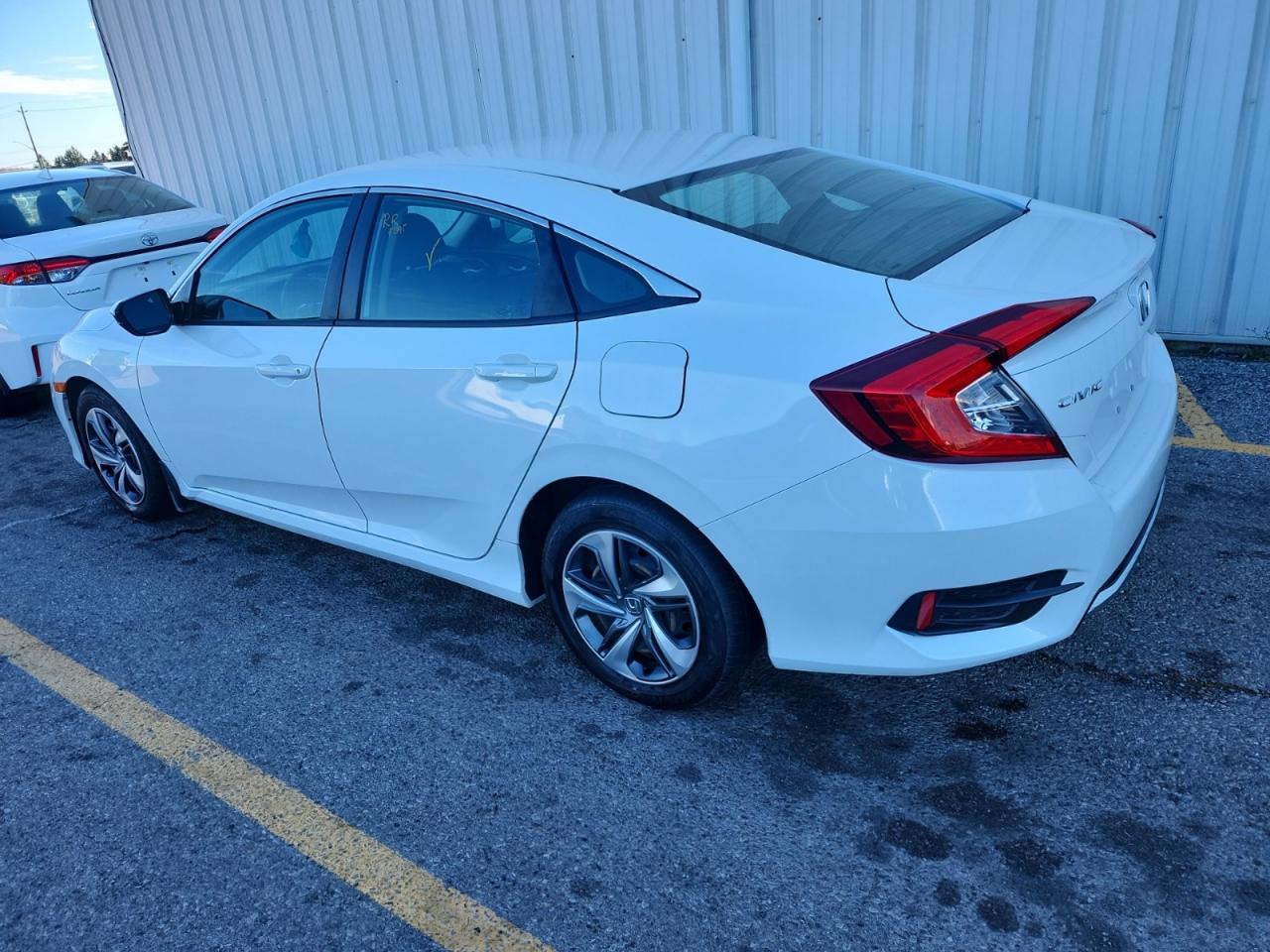 2019 Honda Civic LX | NO ACCIDENTS | 16 SERVICE RECORDS Photo