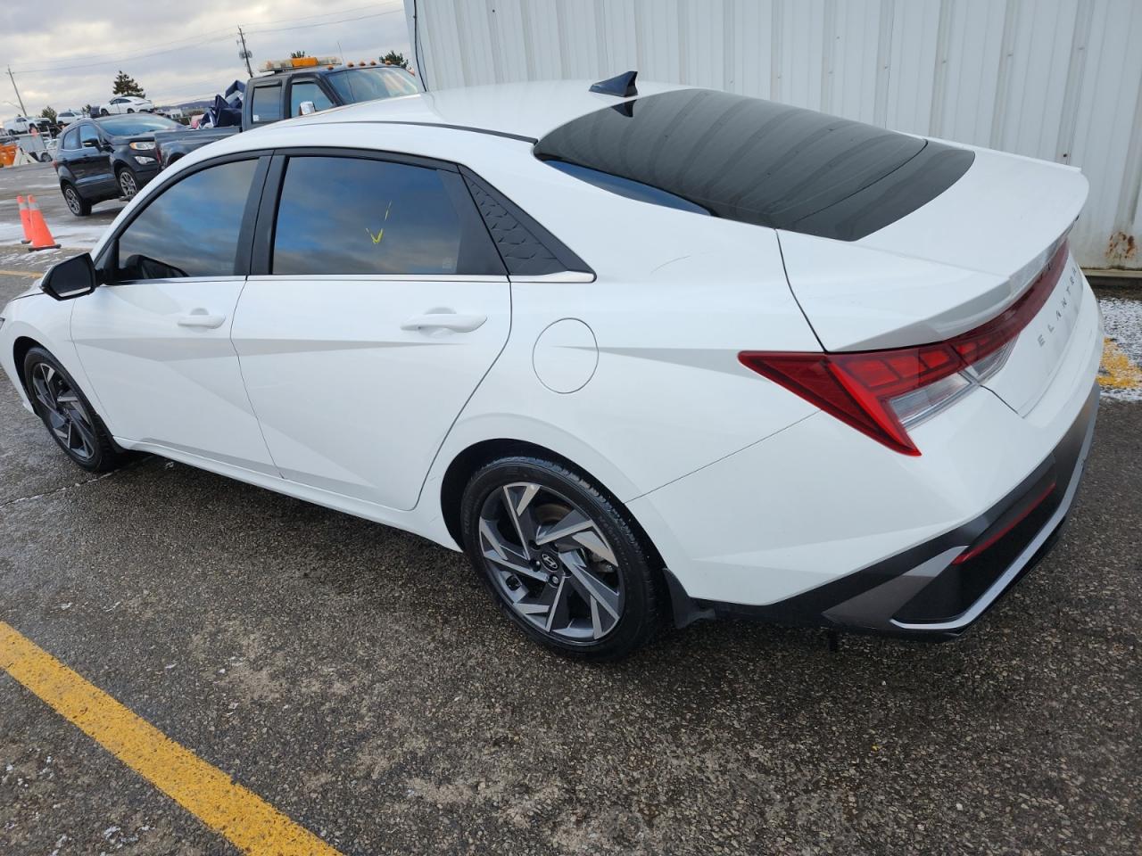 2024 Hyundai Elantra LUXURY IVT | NO ACCIDENTS | LEATHER | SUNROOF Photo