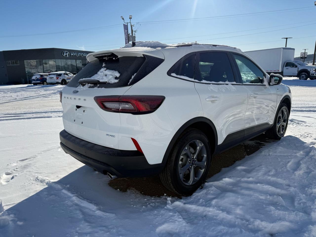 2026 Ford Escape ST-Line Photo3