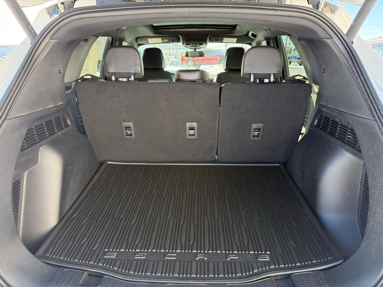 2026 Ford Escape ST-Line Photo5