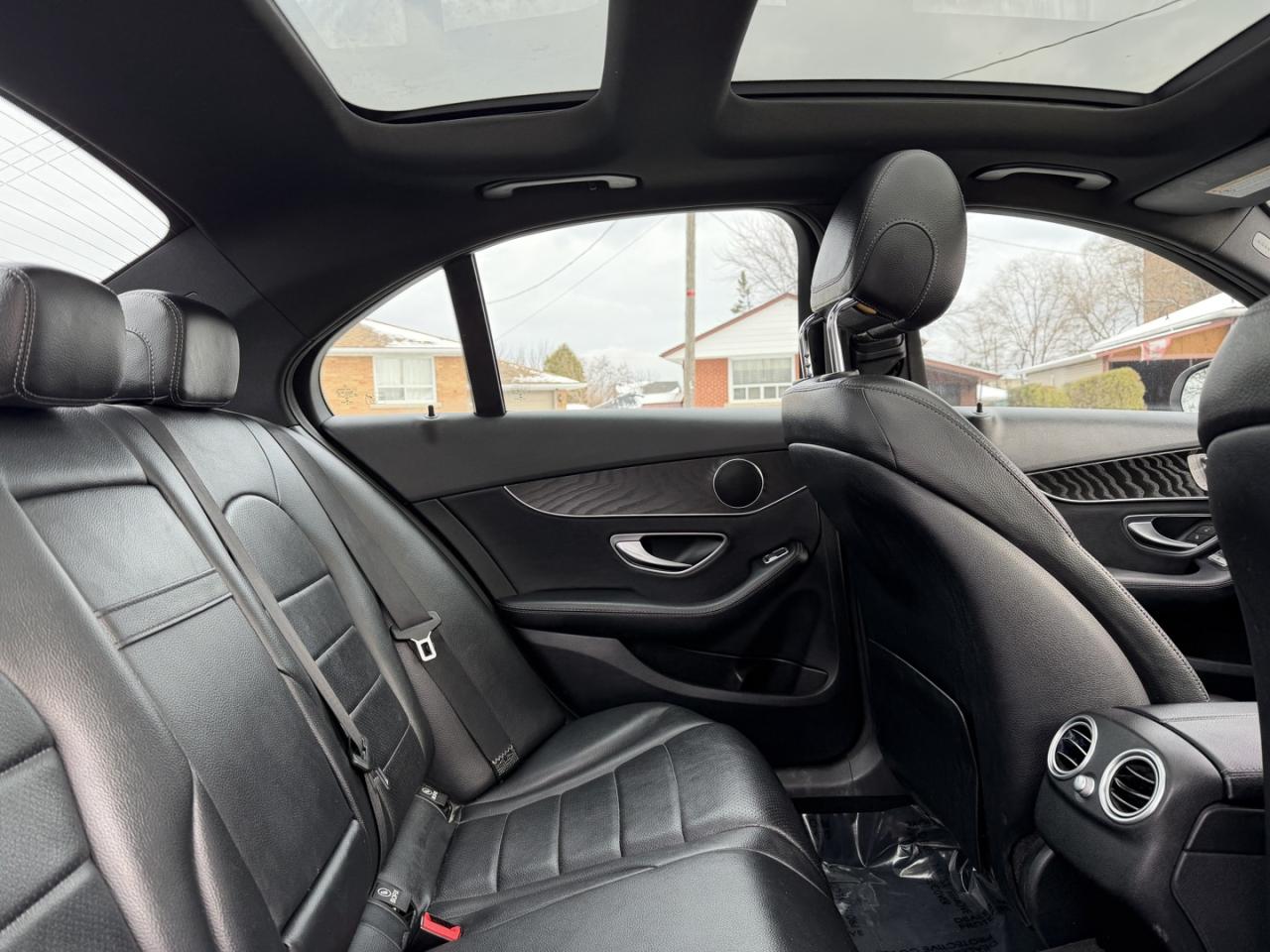 2018 Mercedes-Benz C-Class C300 4MATIC Sedan - Photo #23